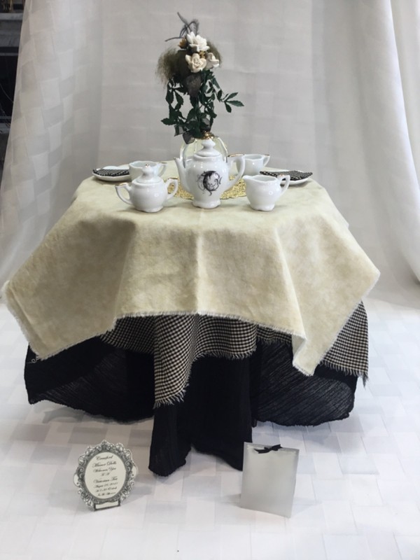 Table Diorama - 16”-18” dolls