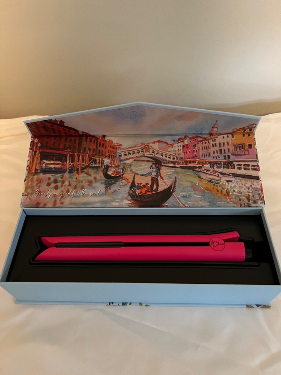LeChic Ionik Ceramic Flat Iron with straightening comb. Dark  display picture 1