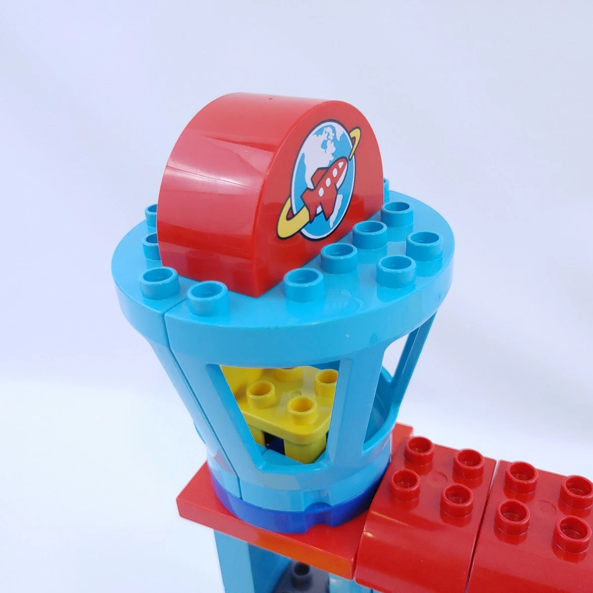 Lego DUPLO TOWN AIRPORT 10871 Pilot Plane Airport Tower 100 Complete EUC