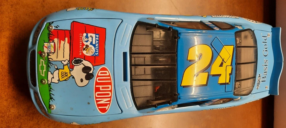 CHEVROLET Montecarlo Peanuts Gordon NASCAR - Action 1/18 - Immagine 4 di 4