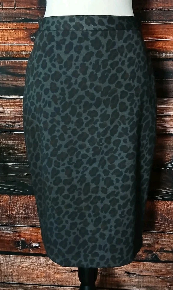 Falda Ann Taylor Talla 0 Lápiz Cremallera Trasera Ponte Elastizada Gris Estampado Leopardo Abertura Foto 3 de 4