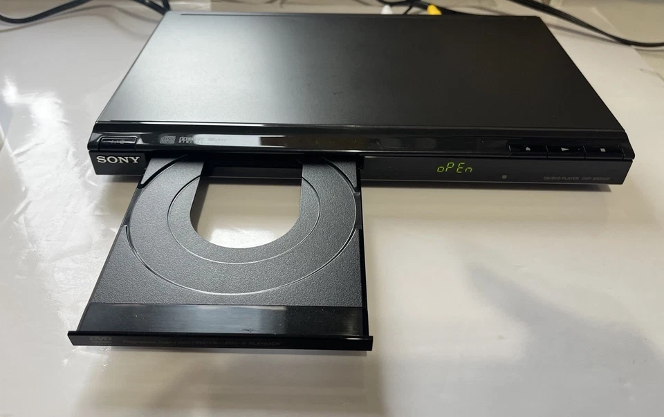 SONY DVP-SR200P CD DVD Player with Remote Black, Tested & Working Perfectly - Image 4 of 4