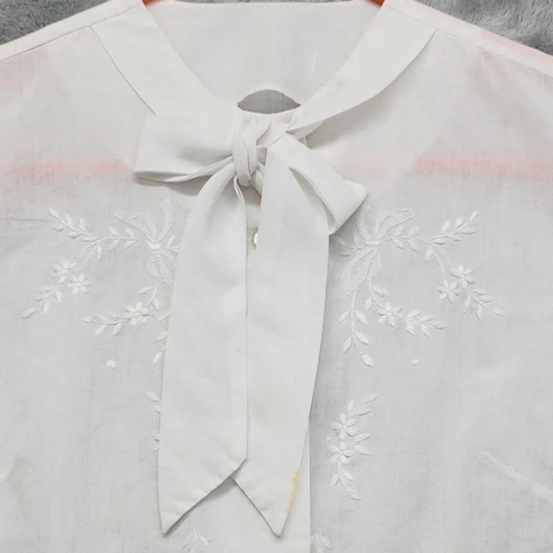 Винтажный 40-х 50-х годов Топ женщин M белый вышитый галстук шеи кнопка спереди короткий рукав - Изображение 3 из 4