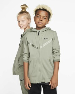 nike boys medium