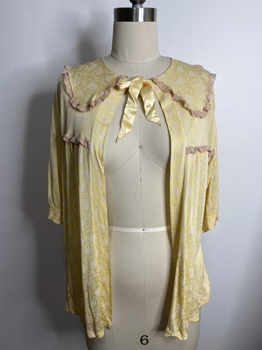 Original 1960s MAY BELLE Cape Lingerie Vintage Yellow Lace Ribbon Bow Collared