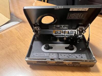 ポータブルプレーヤー SONY WALKMAN WM-EX909 SONY Cassette WALKMAN WM-EX909 Black 1990s Vintage Operability