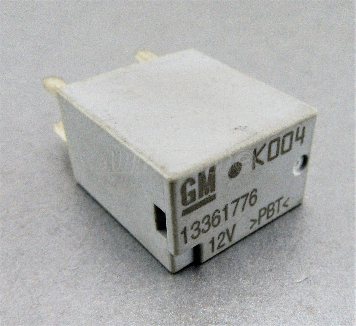 713-Vauxhall Opel Chevrolet (09-17) 4-Pin Silver Relay GM 13361776 