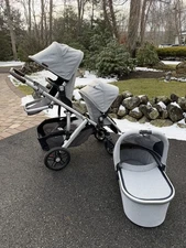UPPAbaby Vista V2 Stroller with bassinet