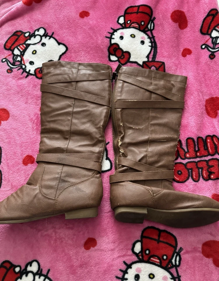 Women’s Light Brown Faux Leather Boots, Size 9 - Image 2 of 4