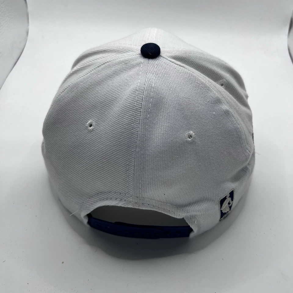 RARO NUEVO ERA Minnesota Timberwolves Kevin Love SnapBack Azul Marino Blanco Sombrero Gorra Foto 3 de 4