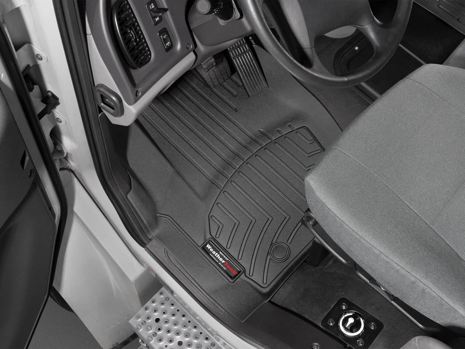 WeatherTech FloorLiner para Freightliner M2 2004-2023 - 1ª fila, negro Foto 2 de 4
