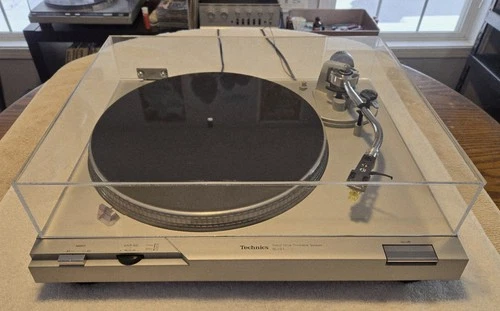 Technics Direct Drive SL-D1 Turntable, Recapped, New Cover, New Stylus