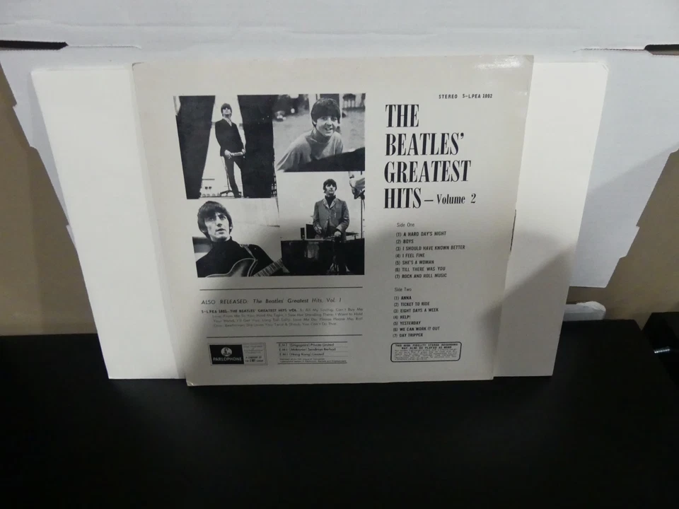 THE BEATLES : Greatest Hits Volume 2 VINYL RECORD LP : AUSTRALIA PRESSING STEREO - Image 2 of 4