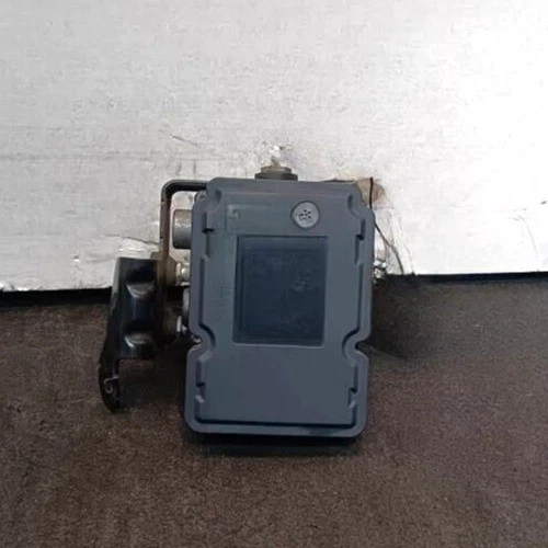 2009-2010 Jeep Grand Cherokee ABS Anti-Lock Brake Pump Assembly ID 68046110AA - Image 3 of 4