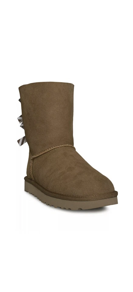 UGG BAILEY BOW II DIAGONAL STRIPES CHESTNUT SUEDE SHEEPSKIN WOMEN'S BOOTS SIZE 7 - Image 3 of 4