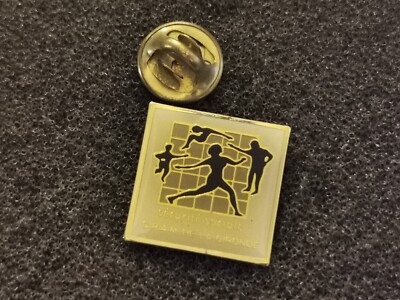 Pin's Sozialversicherte Karte Vitalkarte CPAM De La Gironde - Pin Pins L12