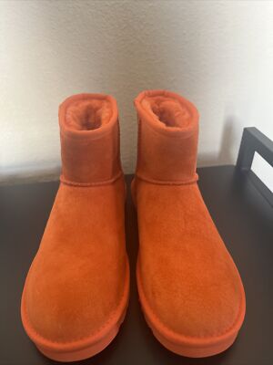 UGG CLASSIC MINI SIDE LOGO II HAZARD ORANGE SUEDE