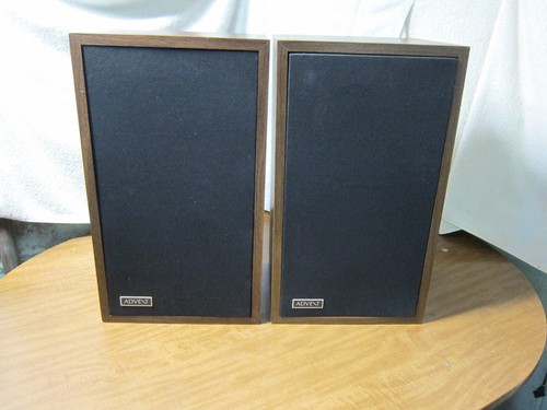 THE SMALL ADVENT LOUDSPEAKER, WORKING, NICE CONDITION!