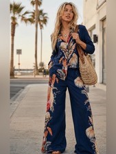 0290.  Navy Floral Wide-Leg Two Pieces Set