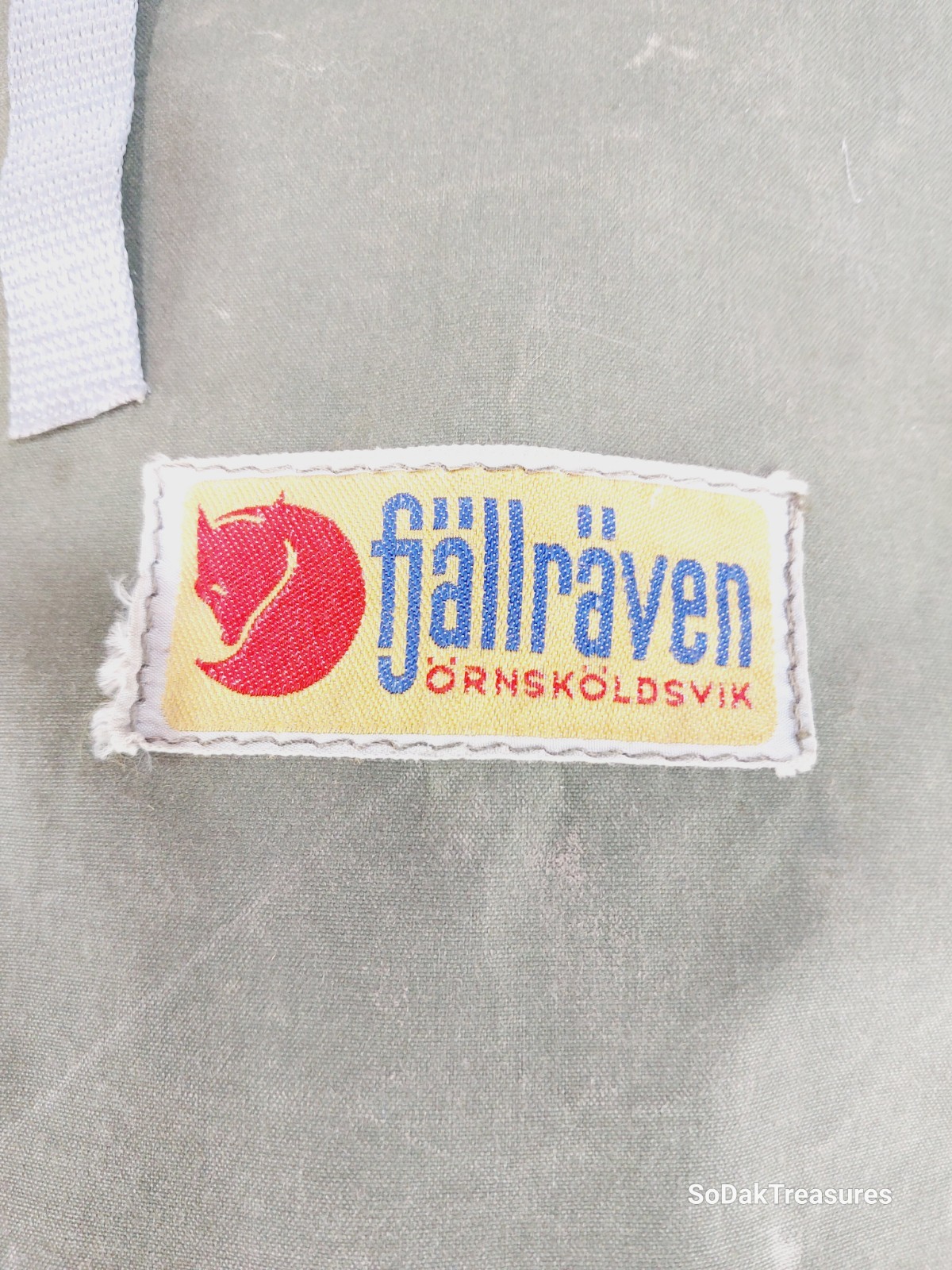 Foto 2 di 9