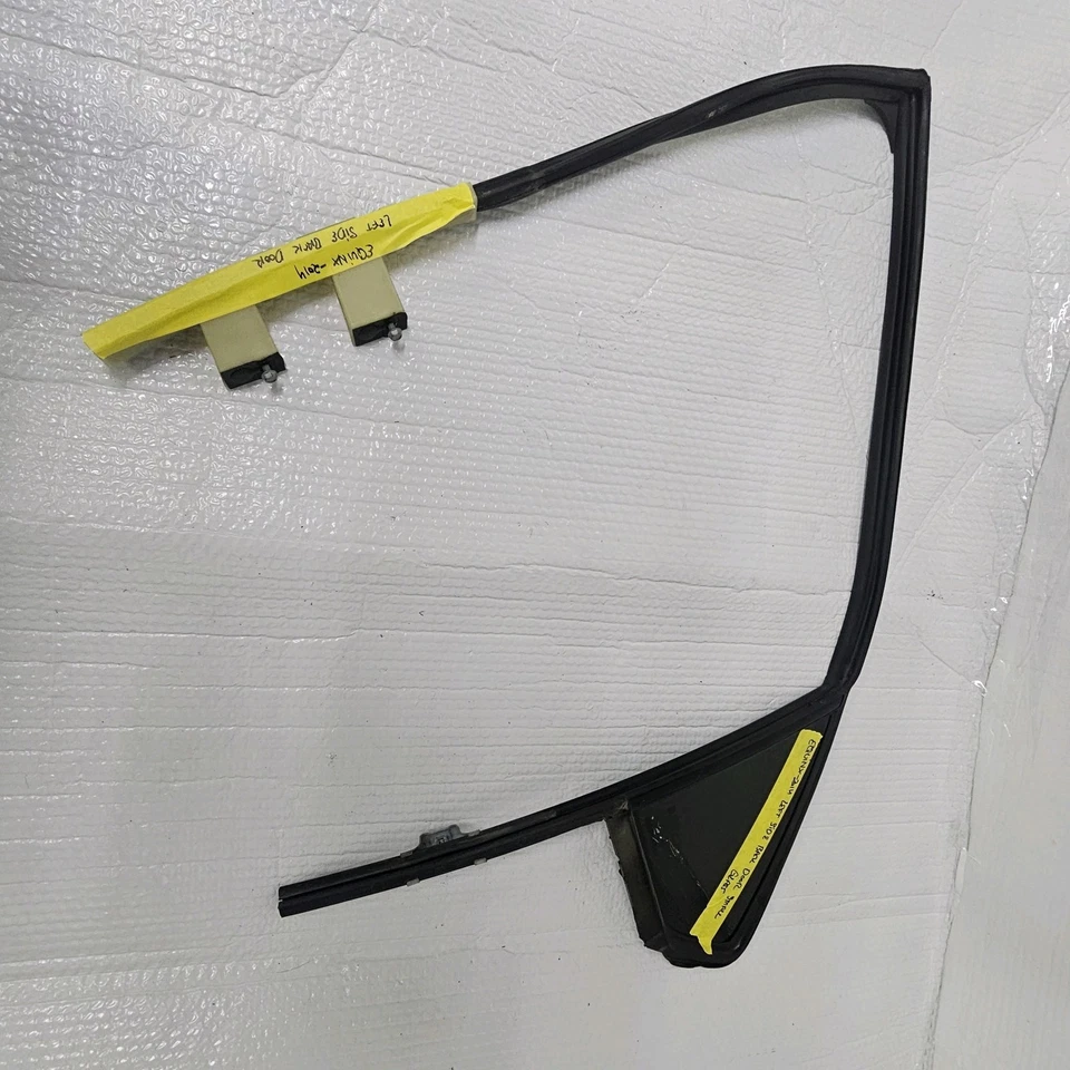 Chevrolet Equinox 2010-2017 parte trasera derecha 1/4 ventana y resistente al clima Foto 3 de 4