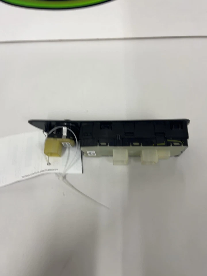 Dodge Avenger 2008-14 interruptor de puerta delantera conductor ventana izquierda función de caída automática Foto 3 de 4