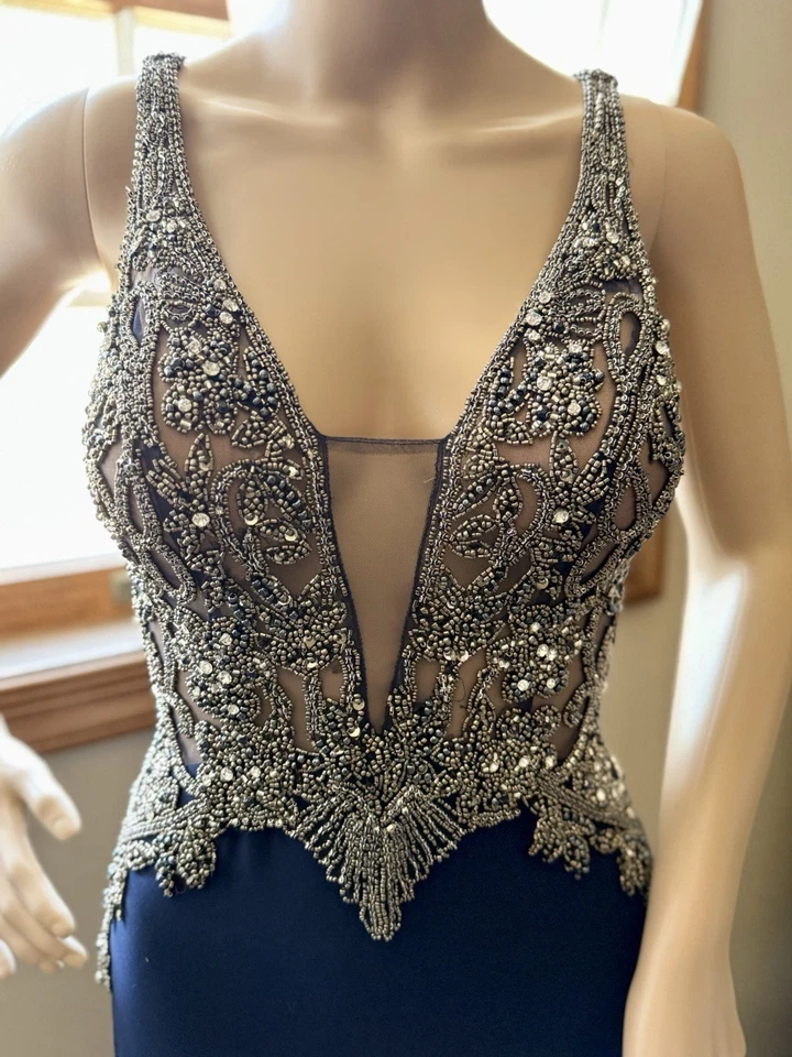 Faviana - Impresionante Vestido Acanalado Adornado de Faviana - Azul Marino, Talla 4 Foto 3 de 4