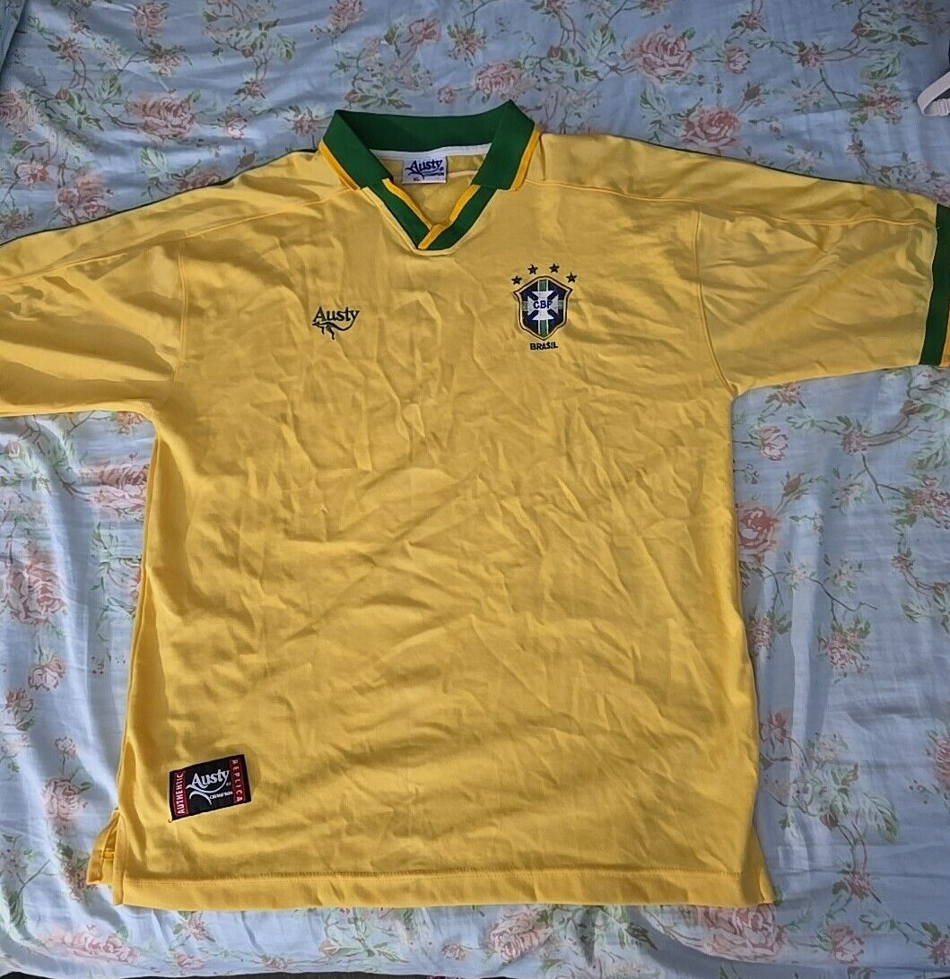 VINTAGE YELLOW BRAZIL BRASIL SOCCER JERSEY AUSTY SZ XL LOOKS UNUSED RARE BRAND