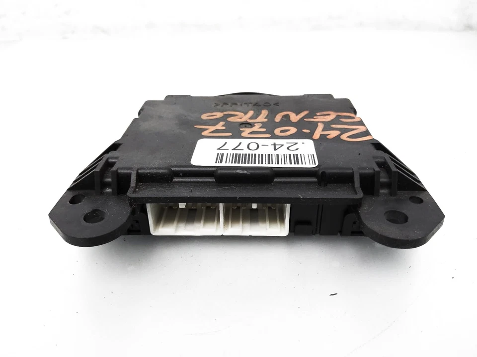 Módulo de control amplificador aire acondicionado Toyota Prius 2006-2009 88650-47051 Foto 3 de 4