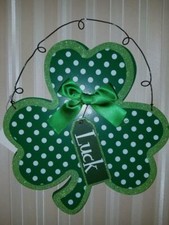 NEW ST PATRICK'S DAY LUCK IRISH WALL SIGN HANGING PLAQUE SHAMROCK appr 9" x 11"