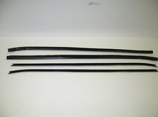 Window Sweeps Seals 70-81 Camaro Set 4 New Pr58.1021 Window Sweeps Seals 70-81 Camaro Set 4 New Pr58.1021