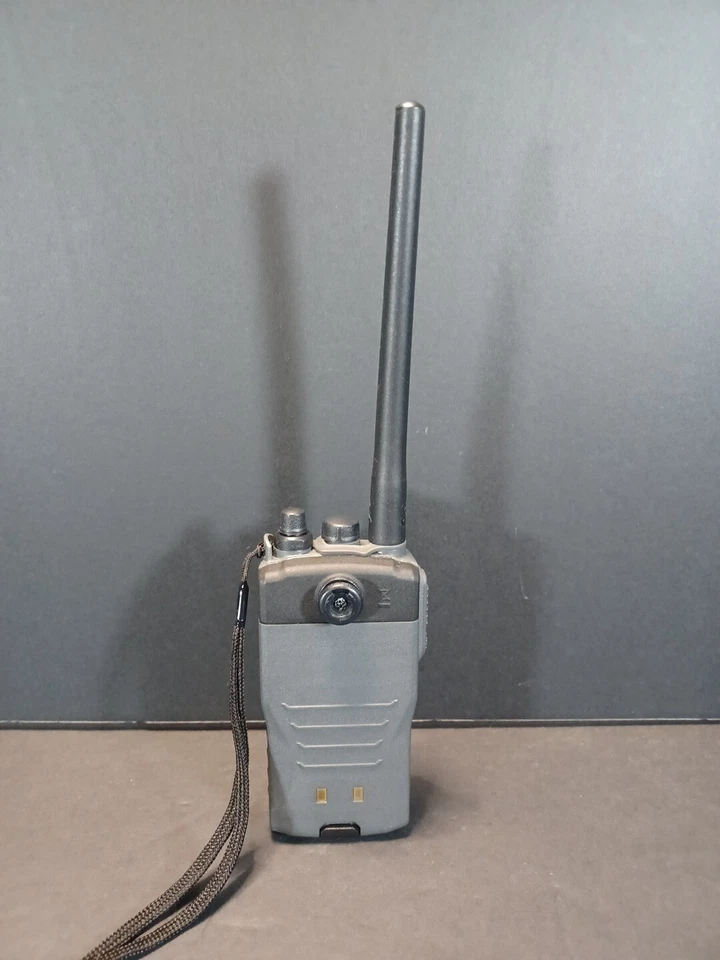 Cobra Marine MR HH325 Marine 6-Watt VHF Radio Untested - Image 2 of 4