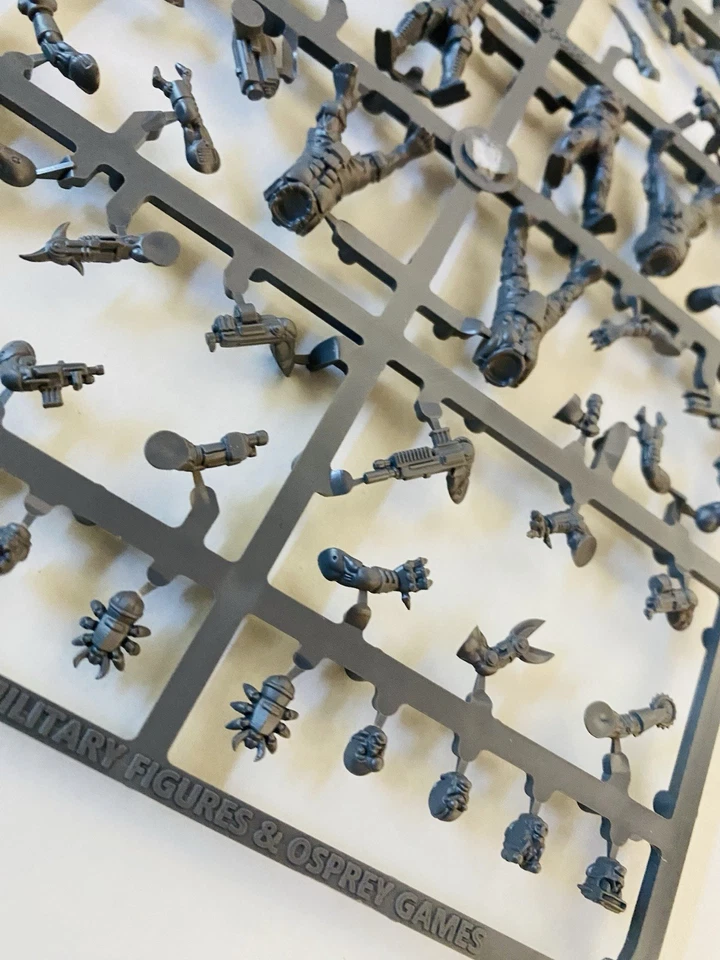 Stargrave Automatons 28mm New • 1 Sprue • 5 Miniatures • Osprey Northstar - Image 4 of 4