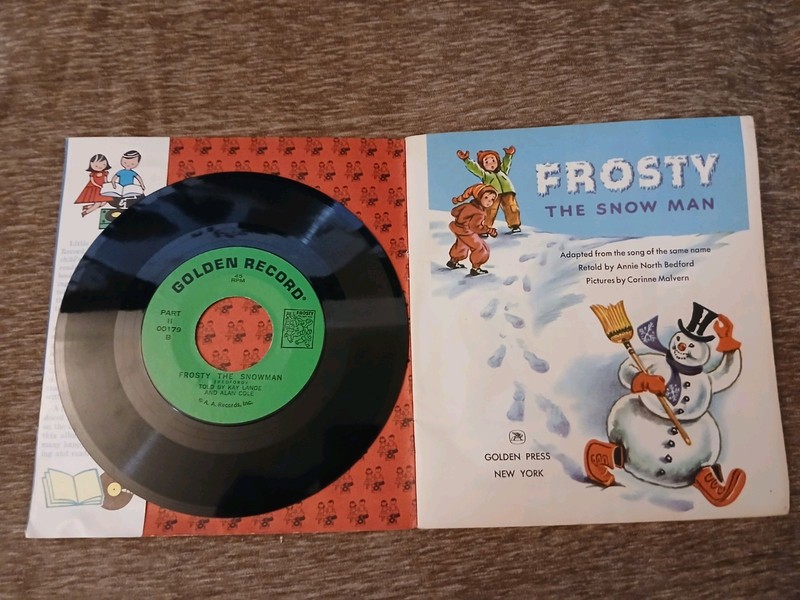 Frosty the Snowman Little Golden Book 7 Inch Vinyl Record Read Along Book