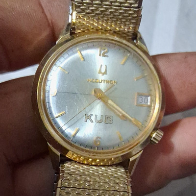 Bulova Accutron Men s Tuning Fork Wristwatch Gold Bracelet Silver Dial Date