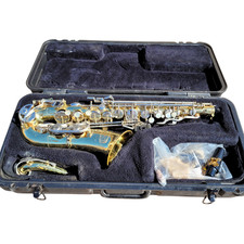Selmer Bundy II Alto Saxophone with Mouthpiece and Hard Case