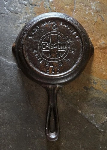 Vintage Griswold #0 562 Cast Iron Skillet Heat Ring RESTORED and Ready to Enjoy