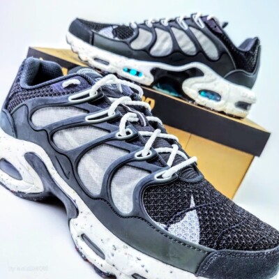 Nike Air Max Plus US 13 Men's Black White Noir Retro Terrascape   DN4590 001 NIB