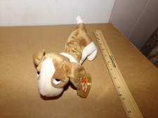 Ty Beanie Babies "Tracker" 1998 Brown  Cream Basset Hound, Dog W/tag