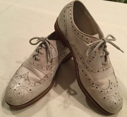 Mens Vintage Beautiful White Bucks ~ Wing Tips Red