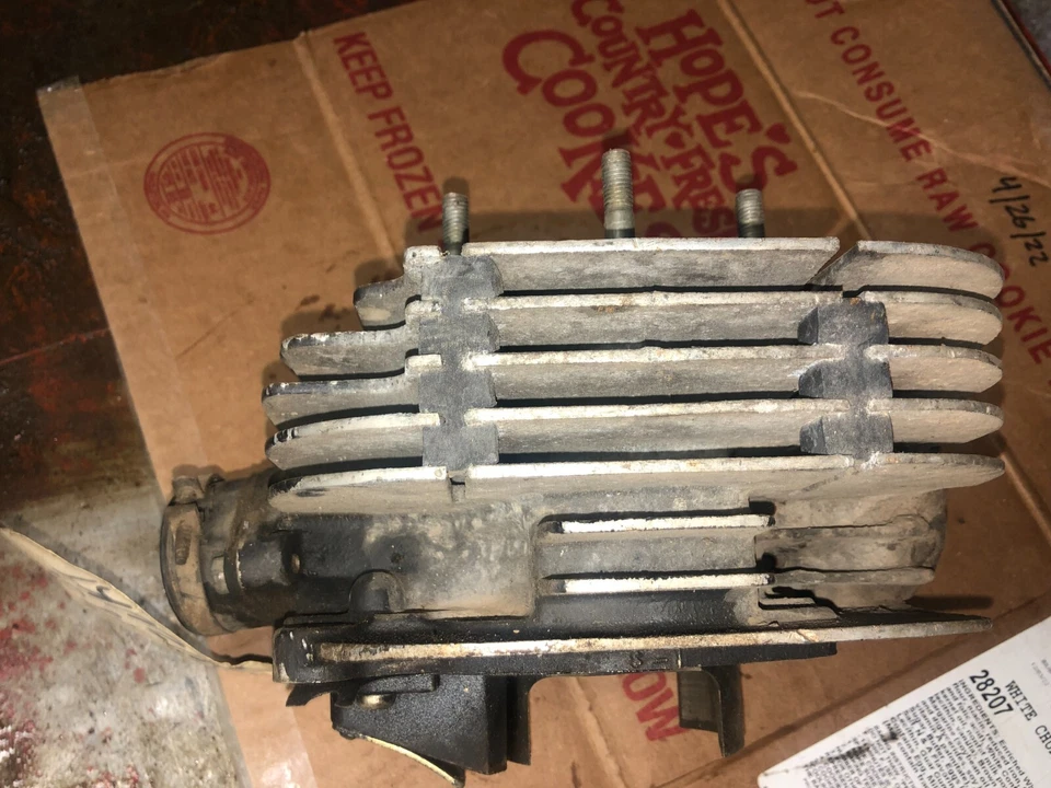 77-81 suzuki ts-185 cilindro, 11210-29901, ds-185 Foto 4 de 4