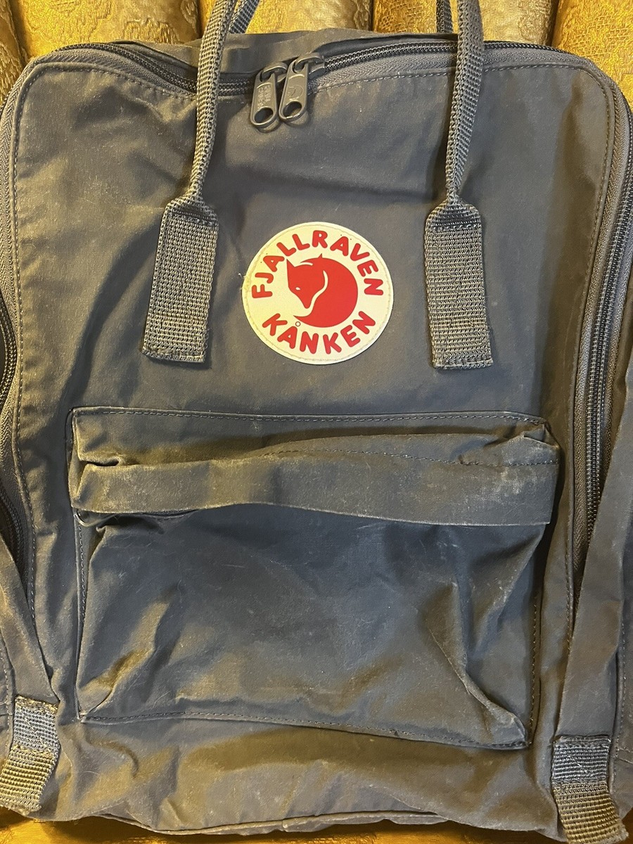 Vintage Fjallraven Kanken Classic 021FOG Water Resistant Backpack