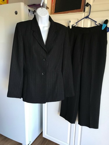 Pre-Owned Women's Covington Blazer/Pant set siize 6 Black+ Sparkles - Picture 2 of 10