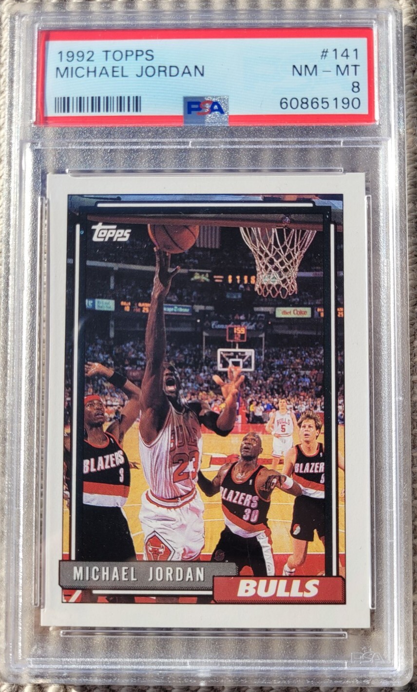 92-93 Topps -- MICHAEL JORDAN #141 -- PSA 8 !!