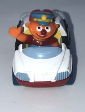 Vintage 2005 FISHER-PRICE SESAME STREET ERNIE'S POLICE CAR DIE CAST VEHICLE