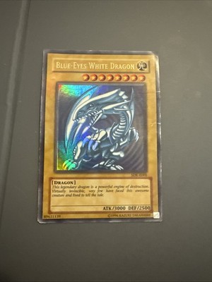 YuGiOh 2002 SDK-001 Blue-Eyes White Dragon Glossy 1st Edition Ultra Rare English