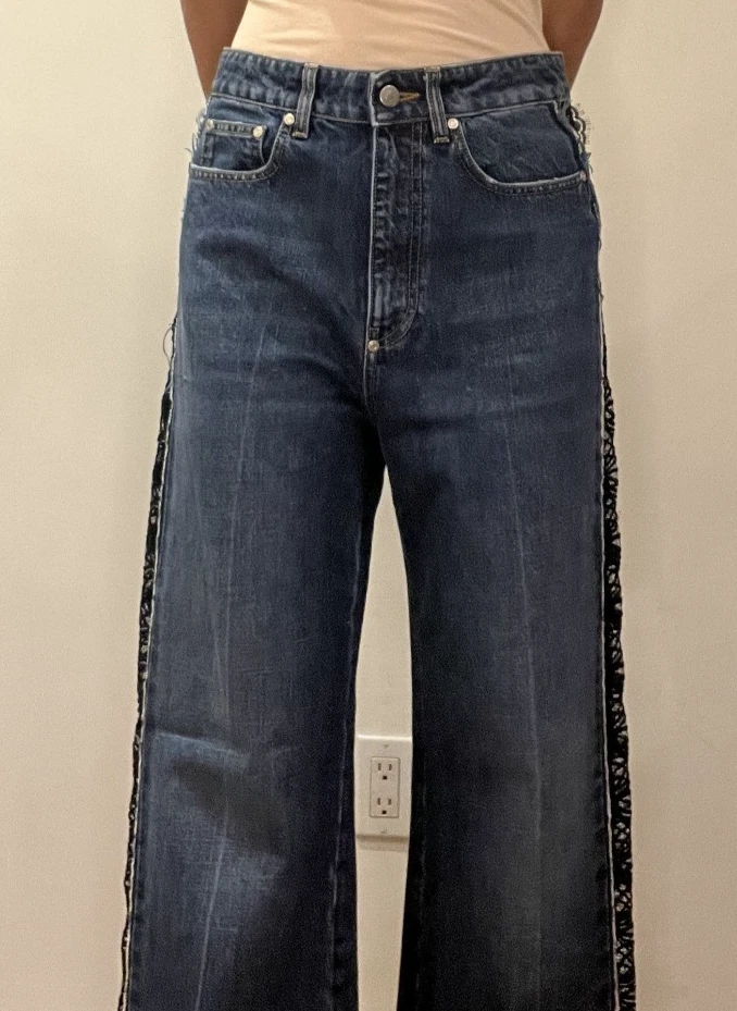 Jeans jeans Stella McCartney com renda preta tamanho 27 EUA - Imagem 2 de 4
