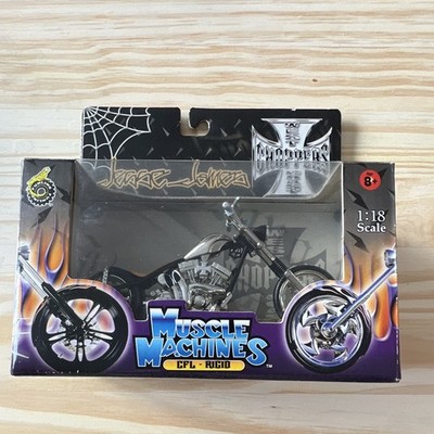 Muscle Machines West Coast Choppers Jesse James 2003 1:18 Diecast Silver/Black