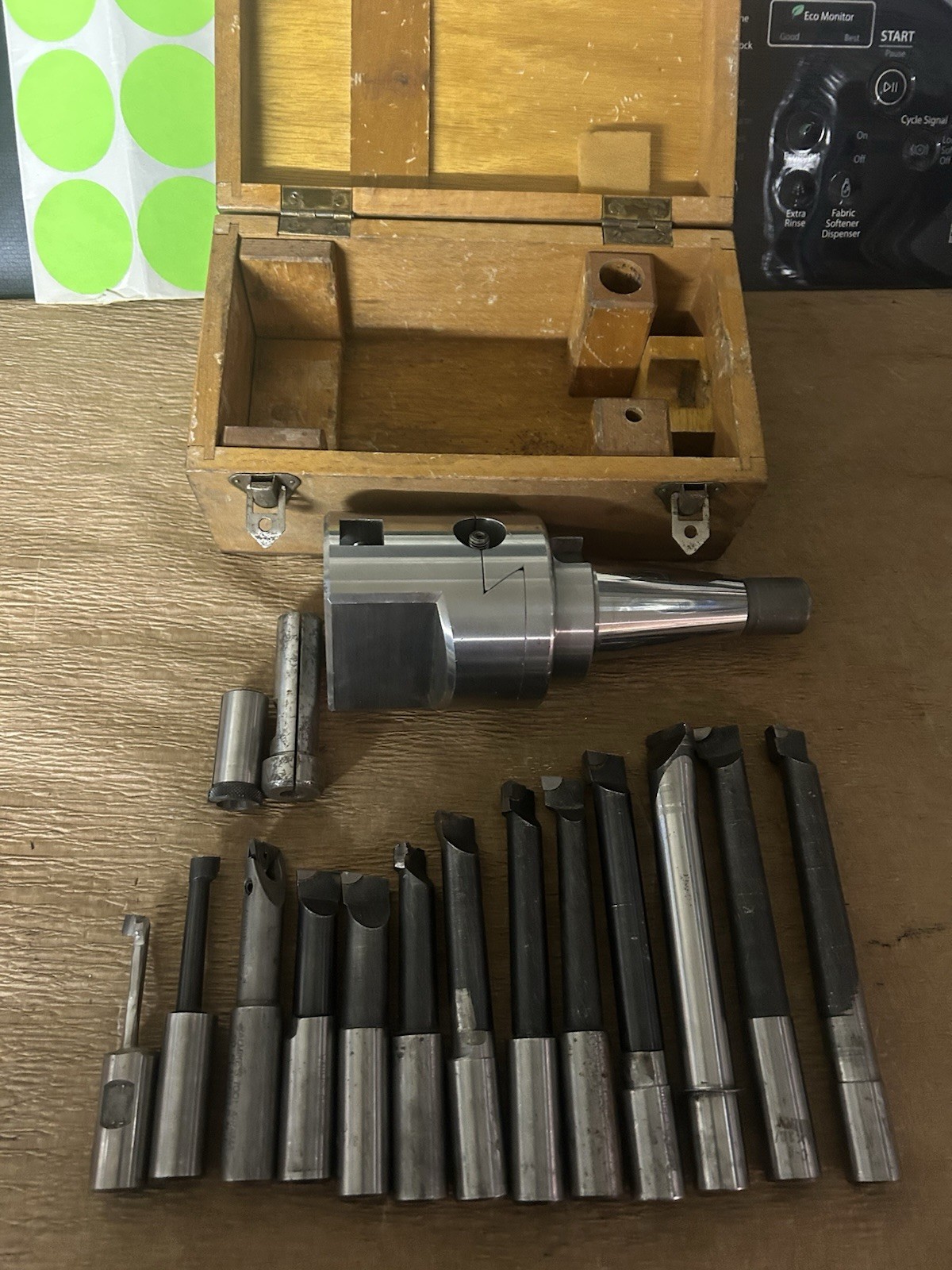 BT 40 Boring Head W/ Wooden Case & 13 Boring Bars