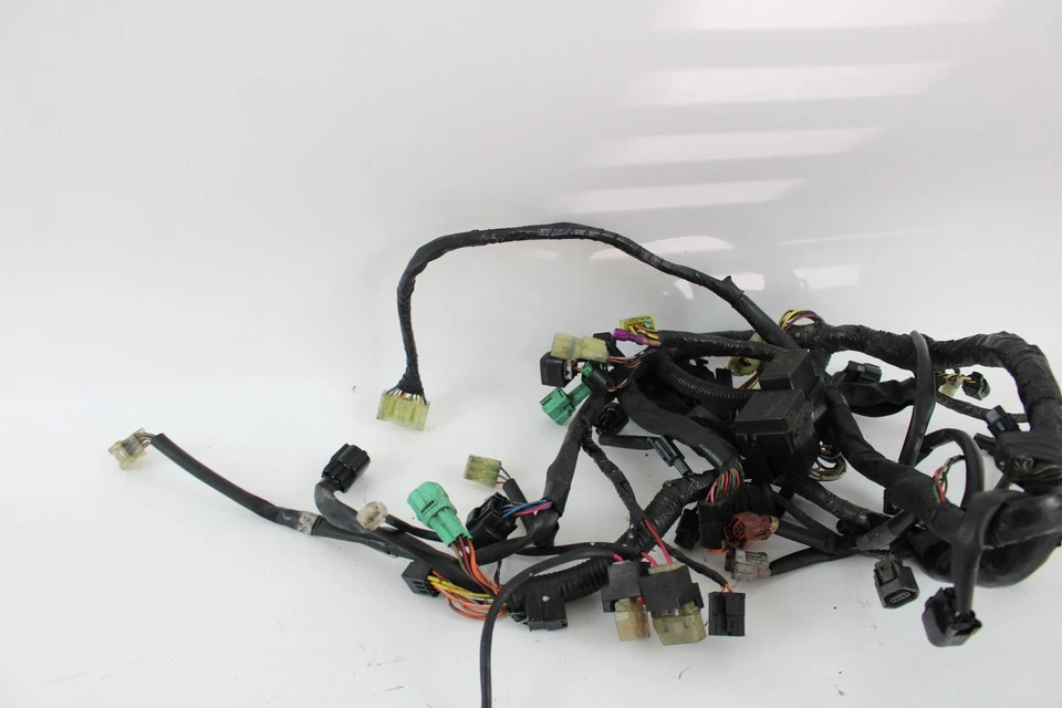 04-11 Telar arnés de cable principal Suzuki DL650 Vstrom 650 Foto 3 de 4